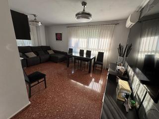 Appartement  Calle francisco tomás y valiente. Reformado y con garaje finca del año 2000. vpo.