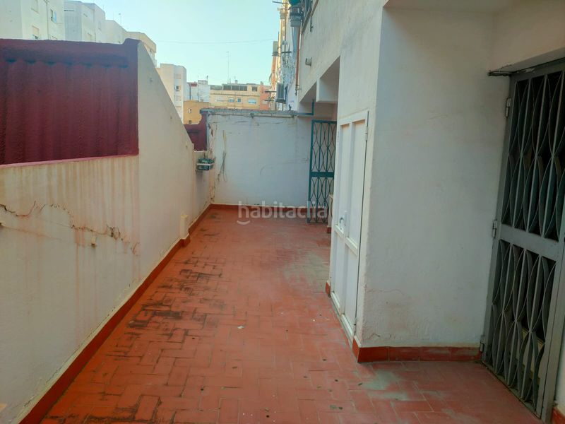 Foto f9de95c8-7336-42e1-b9a6-8fd6af75d531. Pis a Albors Valencia