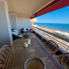 Pis  Avinguda sant joan de déu. Fantástico piso en 1ª línea de mar con vistas espectaculares y a