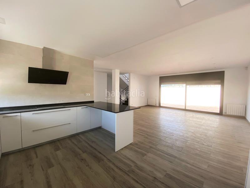 Foto 010acb11-971a-42c1-9fd2-a5e5d20948e0. Casa adossada amb calefacció aparcament a Sant Muç Rubí