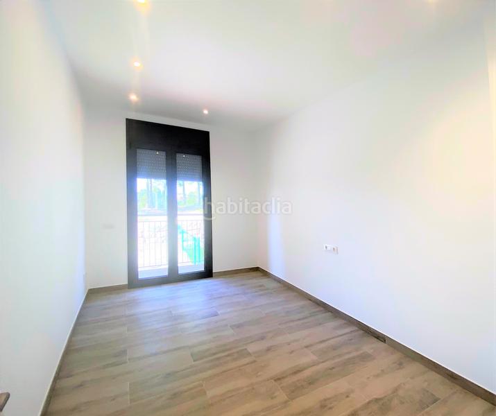 Foto 323e4e4a-8494-4cc8-b421-4d8f645b74c1. Casa adossada amb calefacció aparcament a Sant Muç Rubí