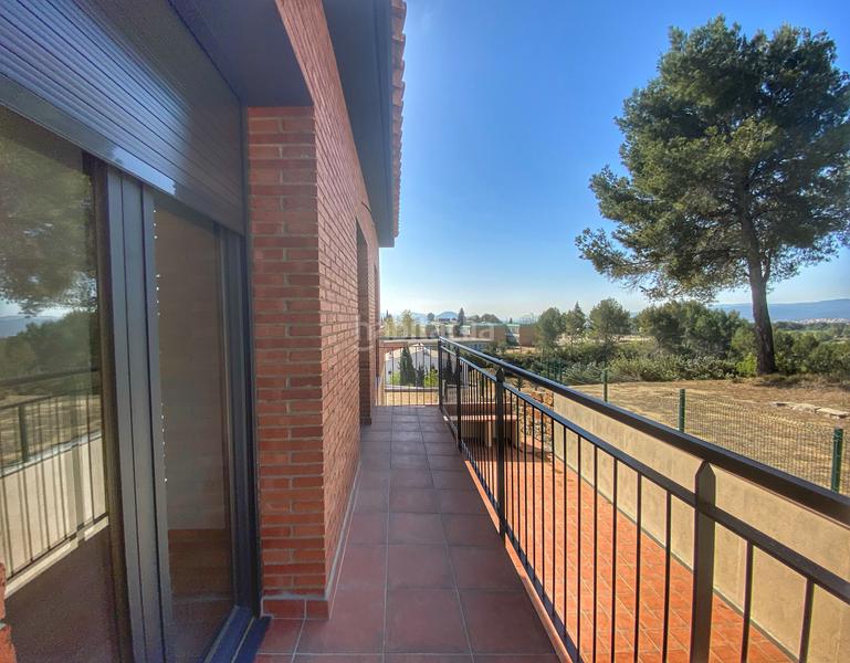 Foto 8b0c5309-4d5e-4990-8bbd-a66688534be8. Casa adossada amb calefacció aparcament a Sant Muç Rubí