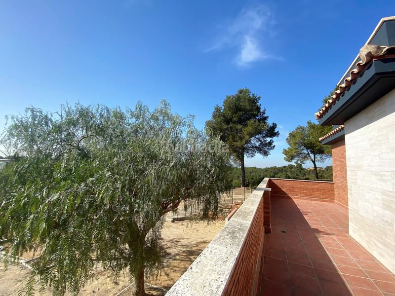 Foto 95f03377-772b-45c4-9dfc-28ce442de59d. Casa adossada amb calefacció aparcament a Sant Muç Rubí