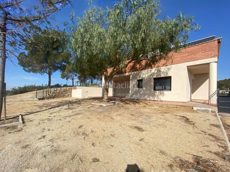 Foto af1e55bf-d495-46e8-ae1c-88c7b9c6b9e2. Casa adossada amb calefacció aparcament a Sant Muç Rubí