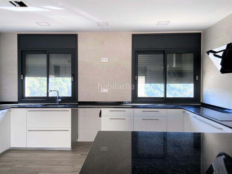 Foto e70374b8-5b35-442b-ae14-e3e4557bc52e. Casa adossada amb calefacció aparcament a Sant Muç Rubí