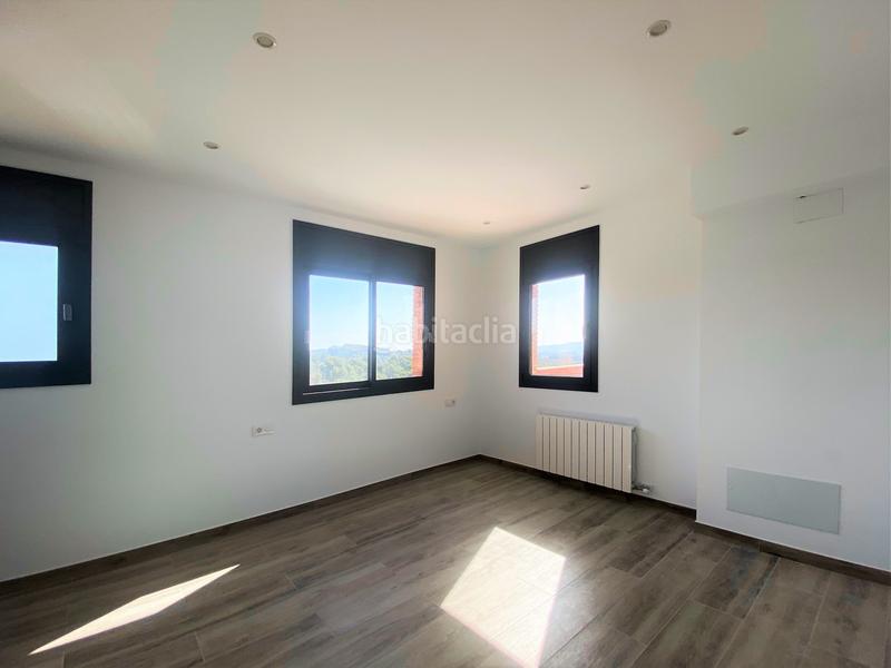 Foto fd3b2439-9e1a-4894-8e17-92cf1f961ae9. Casa adossada amb calefacció aparcament a Sant Muç Rubí