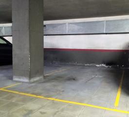 Car parking  Carrer de josep serra