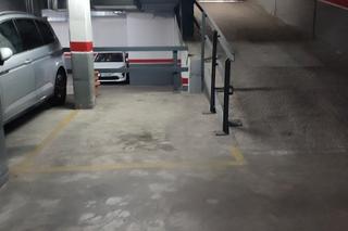 Parking voiture  Carrer de francesc oller. Parking en alquiler en pere parres de terrassa