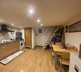 Apartment  Carrer de joan maragall. Local comercial, habilitado como vivienda