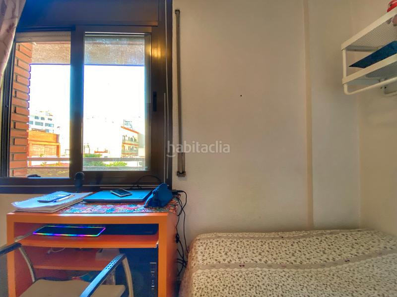 Foto bf0611c7-101a-4f2d-944d-7e2f3ab782fb. Piso amplio y luminoso piso con balcón esquinero en Rubí