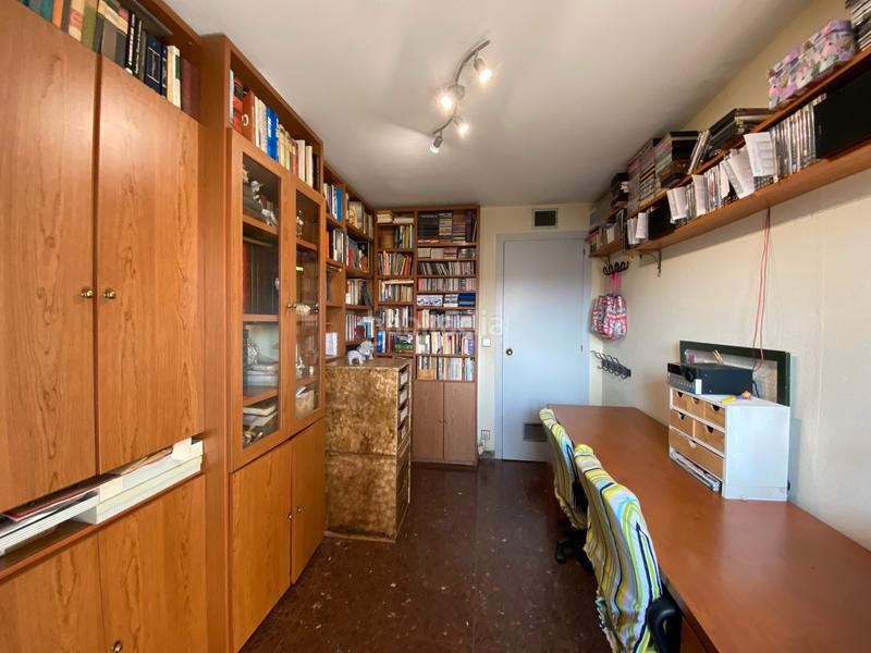 Foto 5b958c6a-dec8-4b07-bb84-780fc08d3236. Flat with heating in Centre Rubí