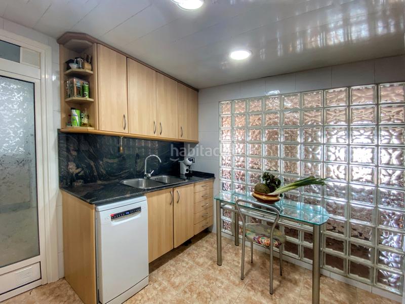 Foto f3360099-653c-402f-bf60-b4d81890266d. Flat with heating in Centre Rubí