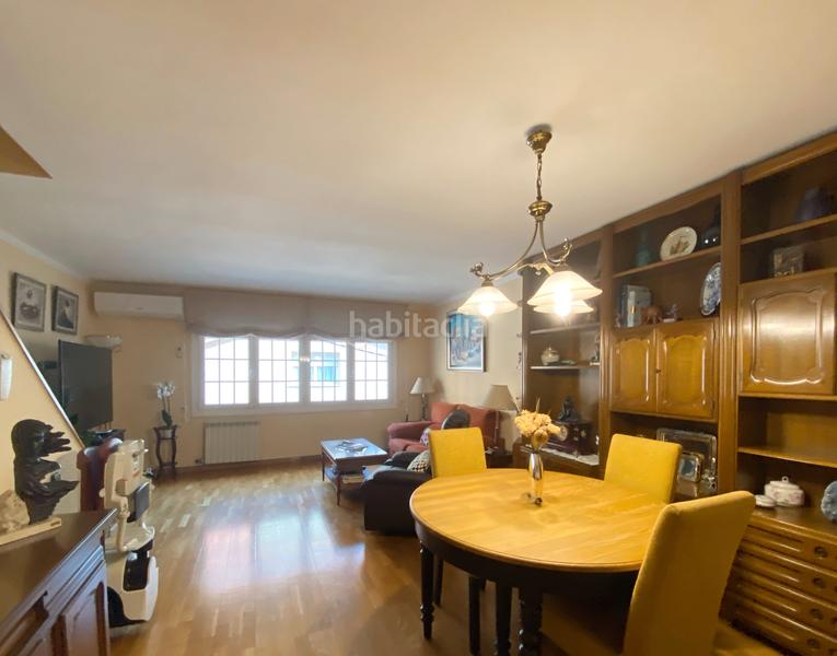 Foto 30b2ef2d-42d2-4e7f-b08d-6f18dba2ca72. Casa bifamiliare con riscaldamento parcheggio in Catalunya - Fontetes Cerdanyola del Vallès