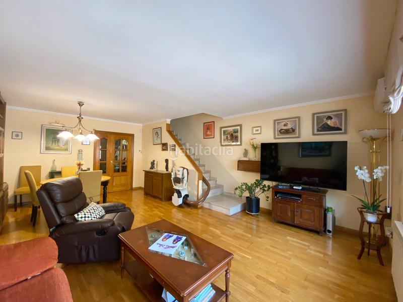 Foto 716c4f49-3cfc-40f3-8052-8c61e0b8e2ba. Casa bifamiliare con riscaldamento parcheggio in Catalunya - Fontetes Cerdanyola del Vallès