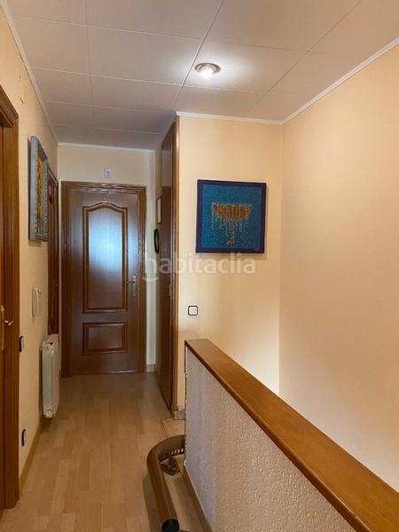 Foto 77699c9e-d66e-41fc-9259-a7ae36d8ad61. Casa bifamiliare con riscaldamento parcheggio in Catalunya - Fontetes Cerdanyola del Vallès