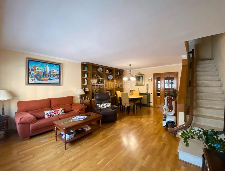 Foto 8f53ae22-abc8-4466-85eb-2422be723cdb. Casa bifamiliare con riscaldamento parcheggio in Catalunya - Fontetes Cerdanyola del Vallès