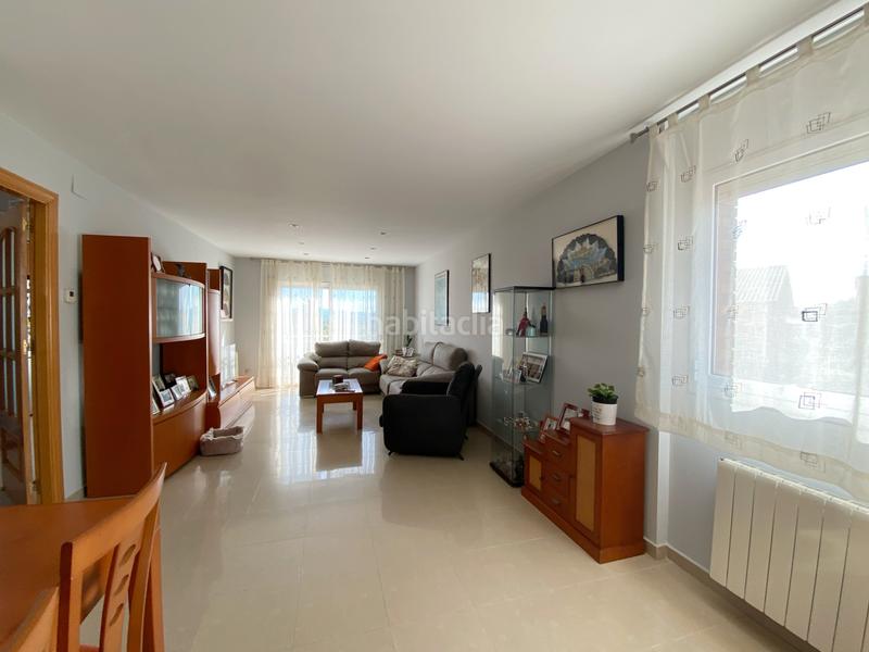 Foto d0d3104f-35b9-47ed-aa6e-6aebda03118c. Chalet con riscaldamento parcheggio piscina in Els Avets-Can Serrafossà-Ximelis Rubí