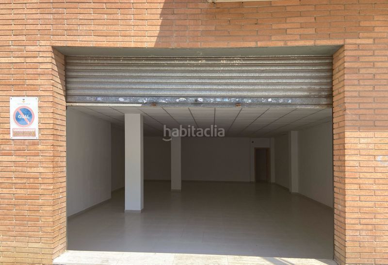Foto cfa86b30-16a8-4ec9-b8da-d435417632af. Local comercial a Mercat Rubí