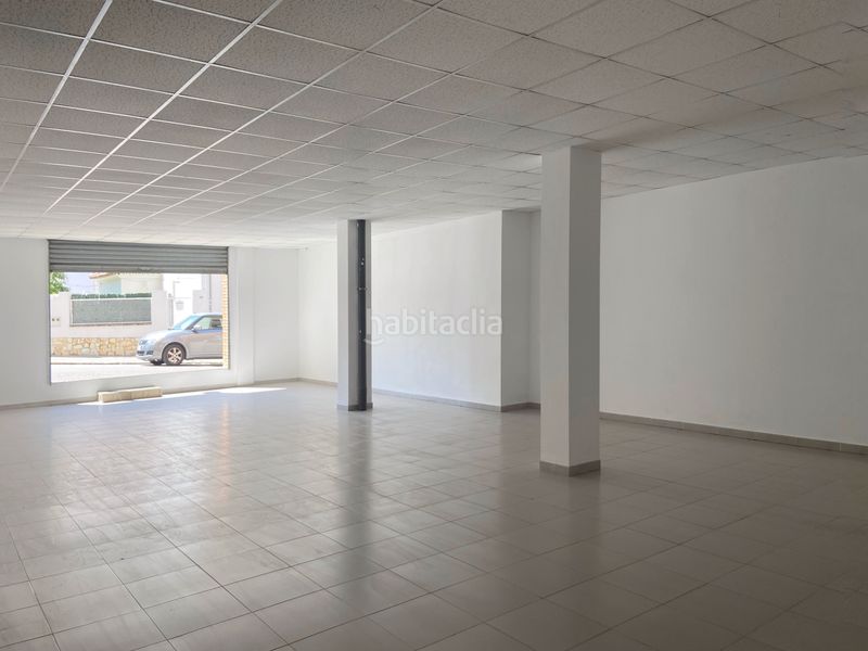 Foto de7a5254-90fc-4d2f-99ec-8506f116e4b2. Local comercial a Mercat Rubí