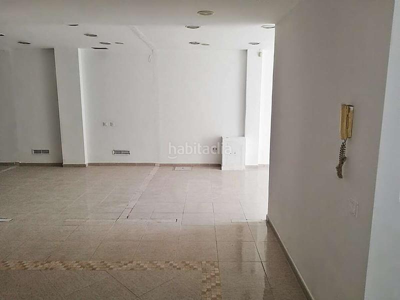 Foto 4e67d501-67cb-407d-8f4f-a3bc9db9a3f4. Local comercial  en planta baja en Roquetas de Mar