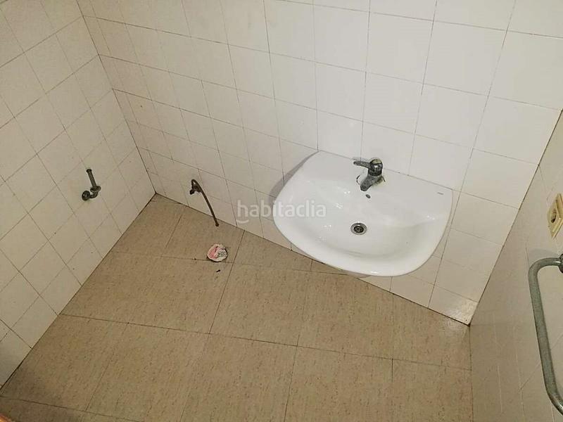 Foto 5e0c0e80-803e-4e25-839e-a0aa5a00097c. Local comercial  en planta baja en Roquetas de Mar