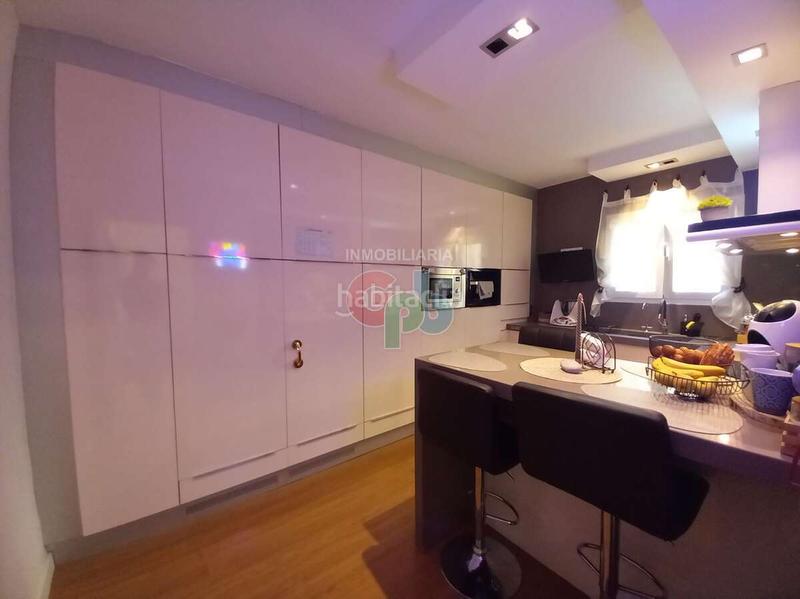 Foto 9acb6329-a5d2-4b07-81bb-99db4fafbc1d. Zweistöckige wohnung mit parking in La Envía Vícar