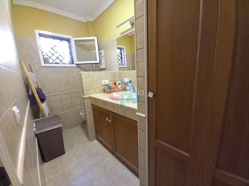 Foto b4dfb6e8-9a6d-459f-bbb2-83fc111af4cc. Zweistöckige wohnung mit parking in La Envía Vícar