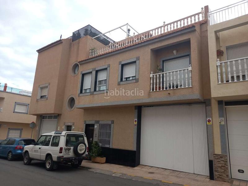 Foto 6eddfe6b-f8f7-44f6-96f4-d7bfd8746397. Dúplex amb aparcament a puebla de Vícar Vícar