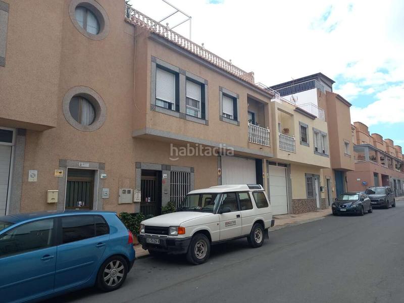 Foto 76c8d9fe-7815-41d3-911f-c89302d9d7d0. Dúplex amb aparcament a puebla de Vícar Vícar