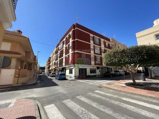 Etagenwohnung in Roquetas pueblo
