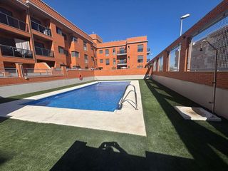 Piso  Pe�a ciclista mu�oz. Piso amueblado con piscina y garaje en las caba�uelas, v�car