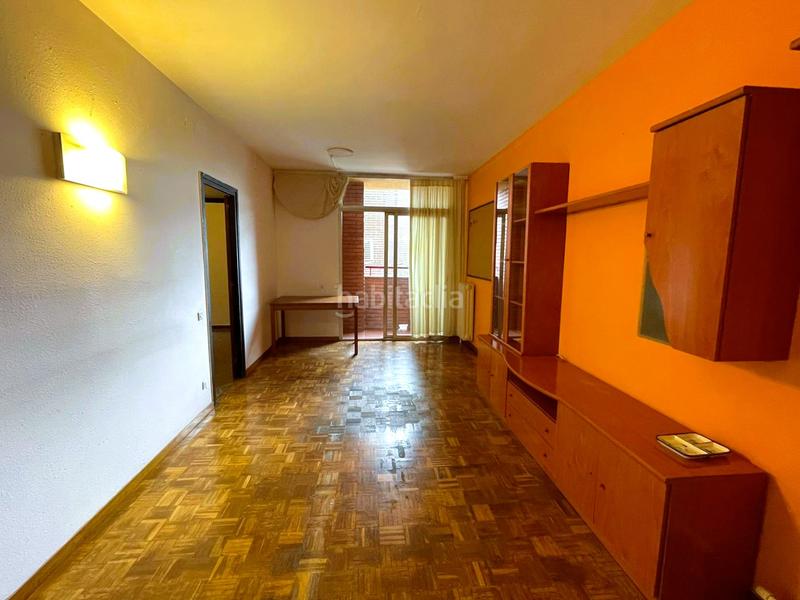 Foto 5982978e-4e9f-493f-b13a-a45fbd978435. Piso en Sants Barcelona