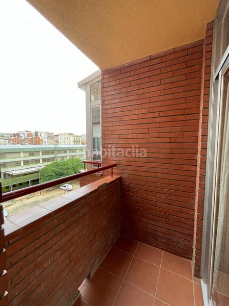 Foto e0e9b009-7ae9-4887-bb46-ca54155ddcb9. Piso en Sants Barcelona
