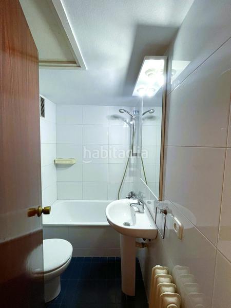 Foto e3a90b62-2291-4629-b709-6d82d9339134. Piso en Sants Barcelona