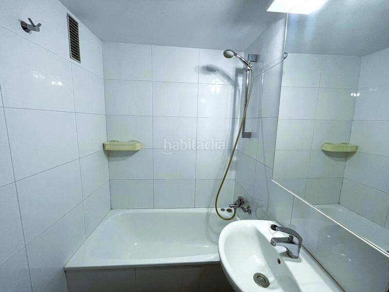 Foto f90eb104-7765-4904-851e-c9d7afe4bb26. Piso en Sants Barcelona