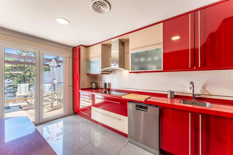 Foto 17eeaad0-82bc-4700-a721-56549fce7819. Rent towny house with parking pool in Cortijo Torrequebrada Benalmádena