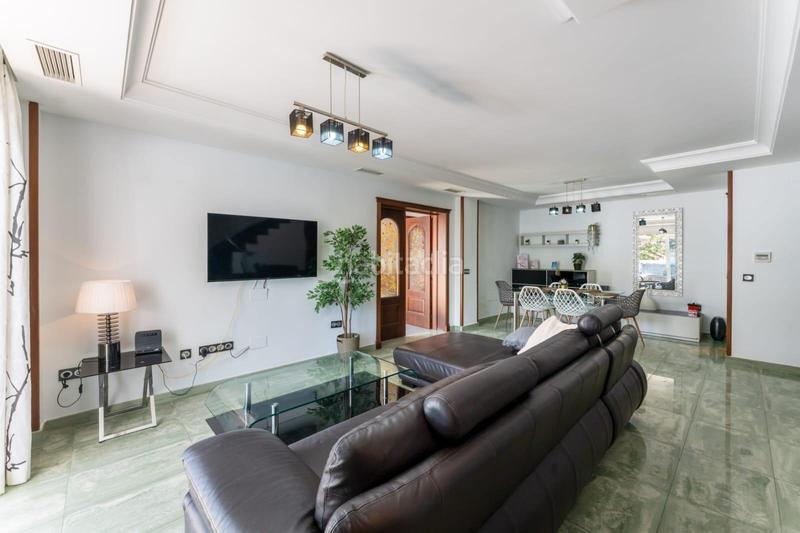 Foto c93848e4-53a8-4c2b-8239-6d7c3a1c4af7. Rent towny house with parking pool in Cortijo Torrequebrada Benalmádena