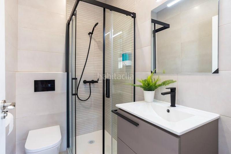 Foto 3d58fe2e-d2ec-4958-9785-3f266edcc3f0. Flat with pool in El Bajondillo Torremolinos