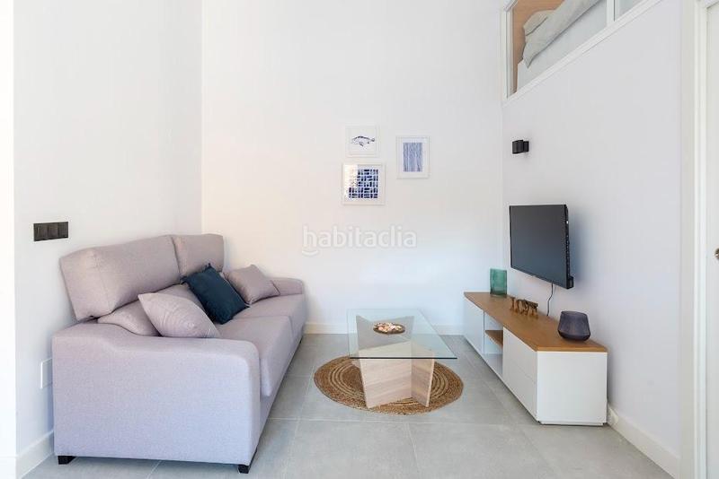 Foto bc6c75f3-b57c-420d-8e88-2f01787b48a5. Flat with pool in El Bajondillo Torremolinos