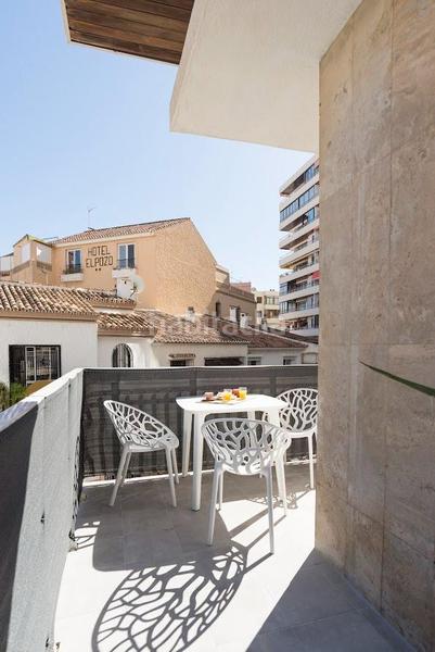 Foto c8879b05-d8e7-4033-81d8-cf37d2ac5290. Flat with pool in El Bajondillo Torremolinos