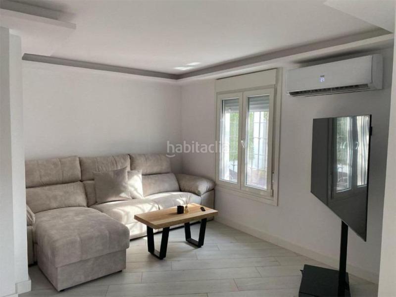 Foto fec6e669-8662-43ef-80b8-ee17f0907e7b. Appartamento con piscina in La Colina Torremolinos