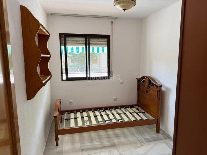 Foto 20dcb9af-4d6b-45a4-a56e-ca7913ad0962. Etagenwohnung mit parking in La Carihuela - Los Nidos Torremolinos