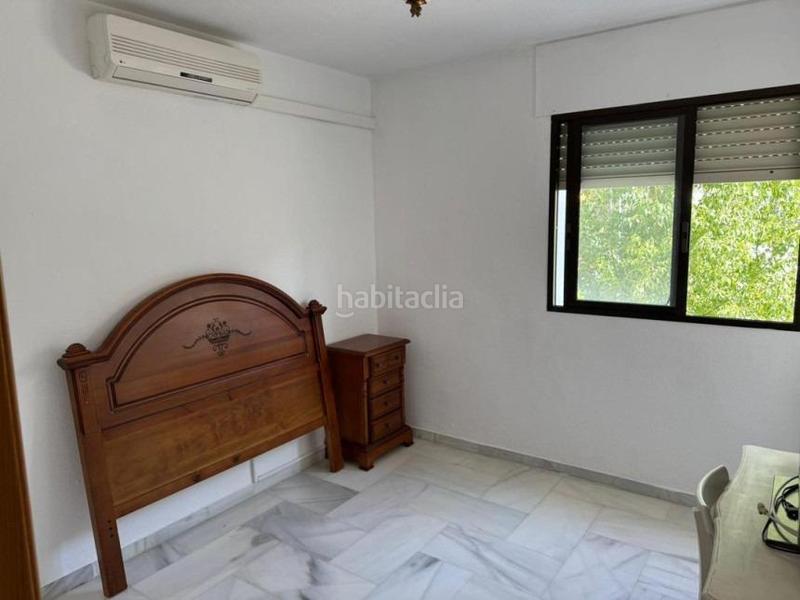 Foto 524da399-875b-4efa-8a2a-7683d77f8a3c. Etagenwohnung mit parking in La Carihuela - Los Nidos Torremolinos