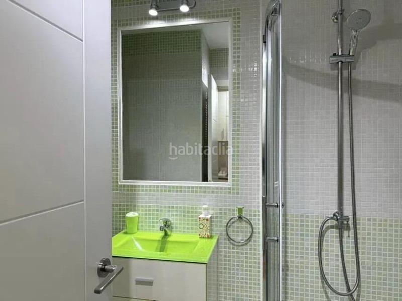 Foto 2e9c08f8-f97f-4a84-a30f-a1dfa2e3b649. Estudio  reformado en venta ideal inversión o primera residencia en Benalmádena