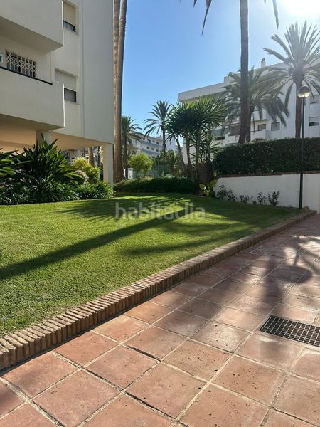 Foto e7ba40b6-d6fe-4eff-9160-483a60af44ee. Pis amb aparcament piscina a La Carihuela - Los Nidos Torremolinos