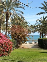 Piso en La Carihuela - Los Nidos. Espectacular piso en primera línea de playa en torremolinos  la