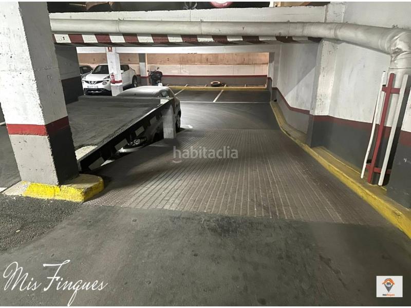 Foto 9c902ae0-9199-4964-807b-7788b2fe53cf. Autoparkplatz in Centre Sabadell