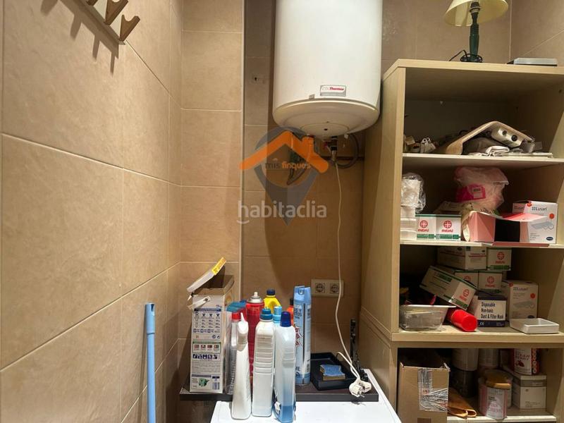 Foto 0fe230af-c93f-4944-a17d-b243a8bcaece. Local comercial a Centre Sabadell