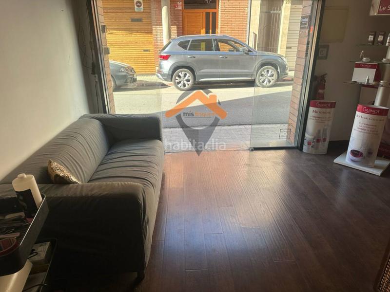 Foto 24fd0f61-e9ed-41f9-aa87-fc2fb66a546e. Local comercial a Centre Sabadell