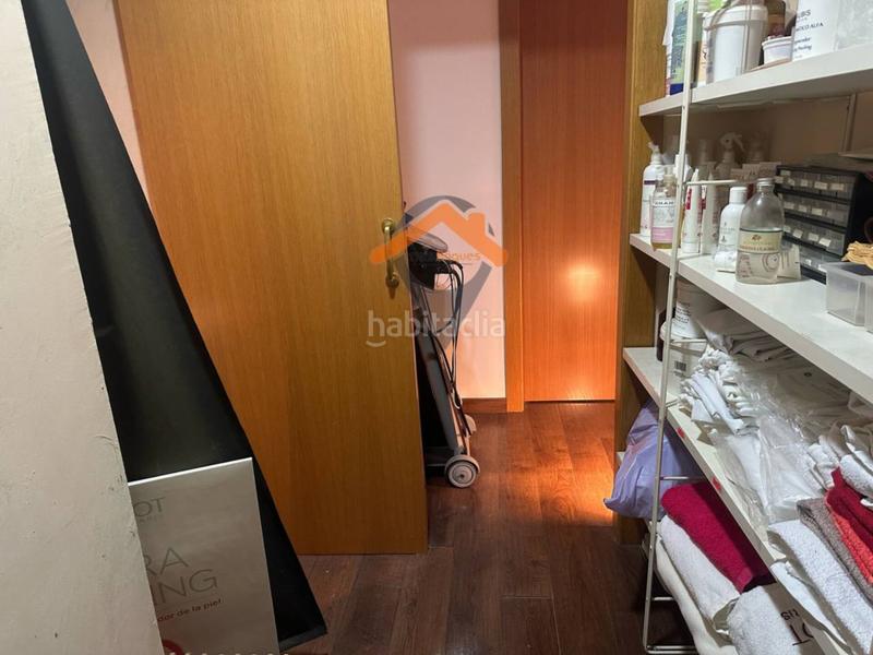 Foto 4d9d6e16-05b2-4382-84f2-d5f2d86bb212. Local comercial a Centre Sabadell